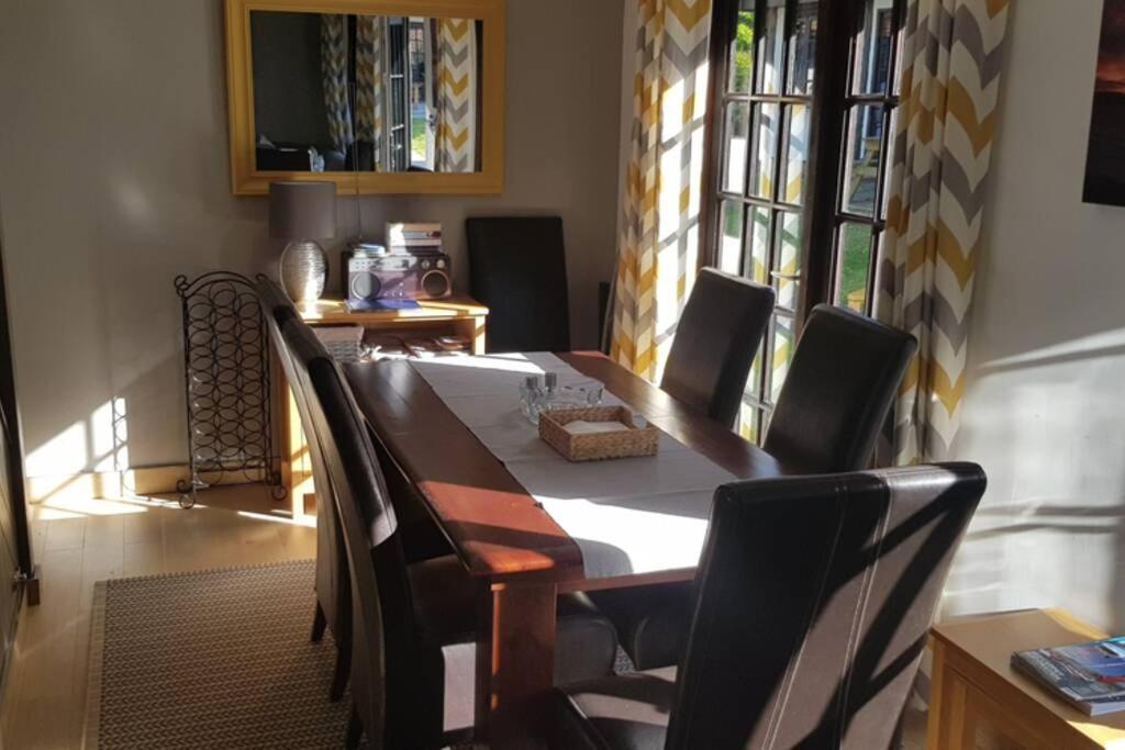20 Tudor Court " Four Star Aa Accommodation" Χέιλ Εξωτερικό φωτογραφία