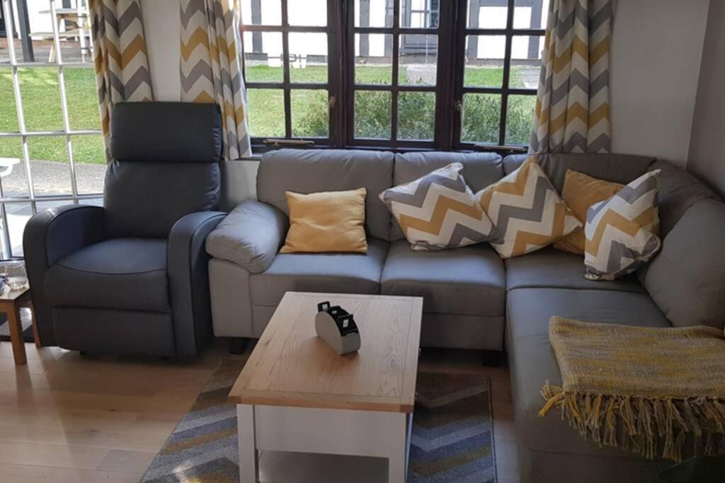20 Tudor Court " Four Star Aa Accommodation" Χέιλ Εξωτερικό φωτογραφία