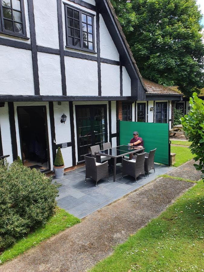 20 Tudor Court " Four Star Aa Accommodation" Χέιλ Εξωτερικό φωτογραφία